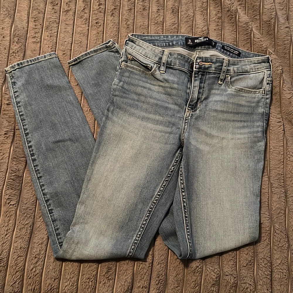 Mid Rise Super Skinny Hollister Jeans